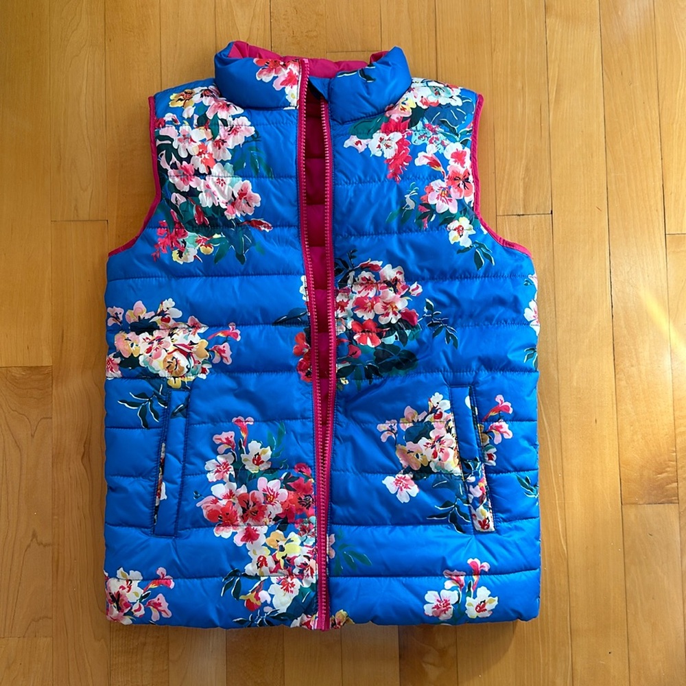 Reversible girls puffer vest